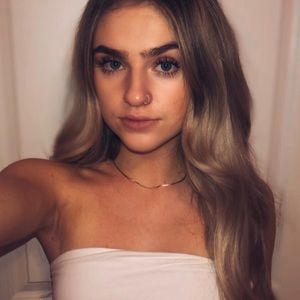 Meet your Posher, Hannah